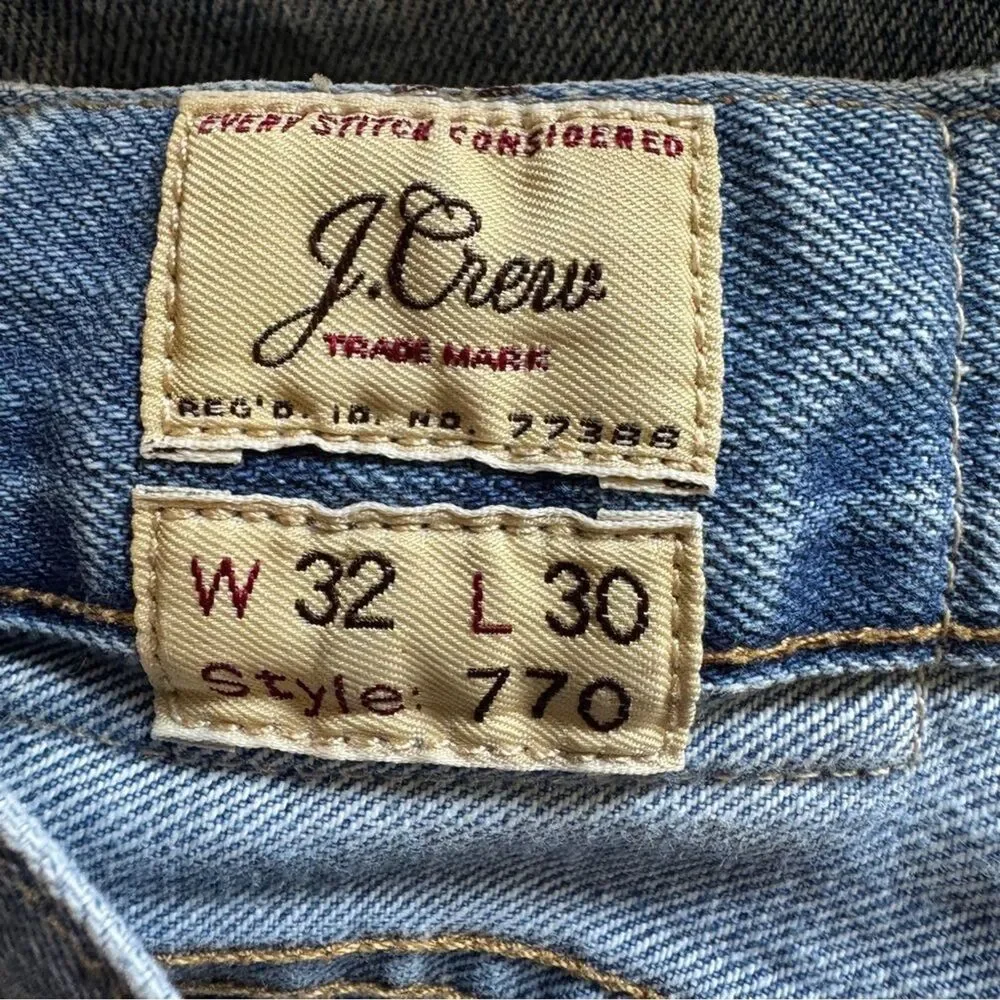 J. Crew Men's 32x30 Straight Fit Blue Light Wash Jeans Style 770